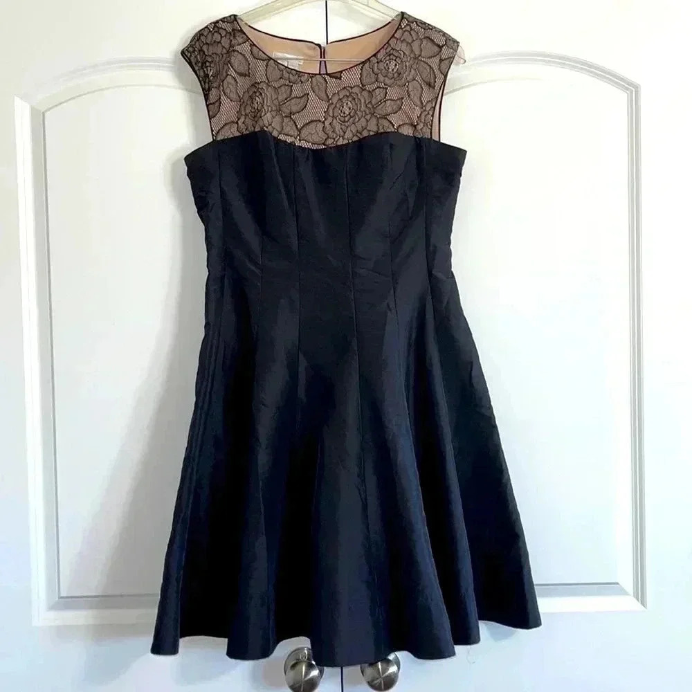 London Times Lace-Top Black Cocktail Dress​​